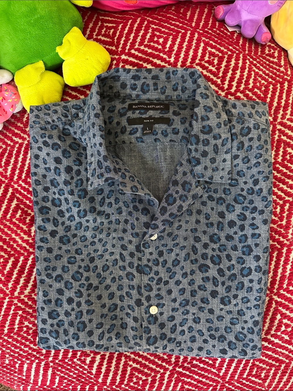 Banana Republic Men's Navy Blue Leopard-Print Slim Fit Button Down Shirt L